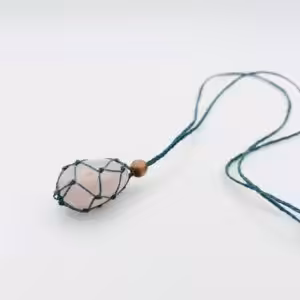 Makramee YoniEi-Kette