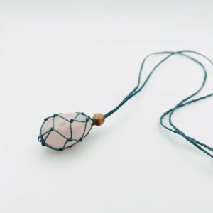 Makramee YoniEi-Kette - blau